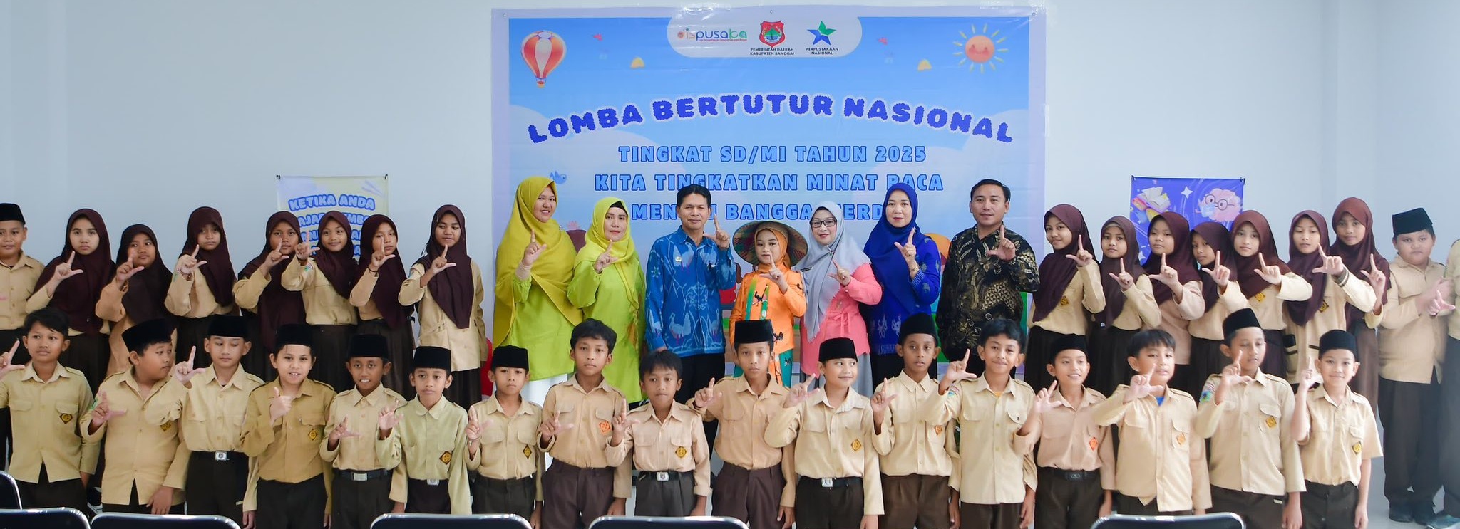 SISWI MIN 1 BANGGAI SIAP BERSAING DI LOMBA BERTUTUR TINGKAT NASIONAL