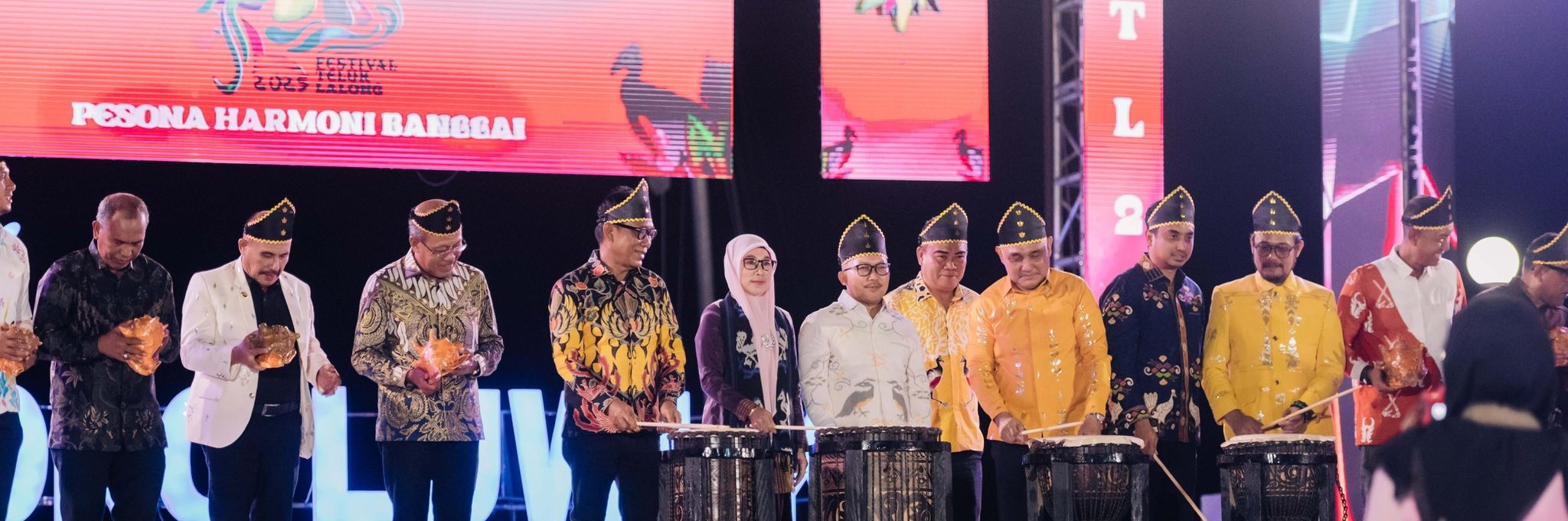 PESONA HARMONI BANGGAI DALAM FESTIVAL TELUK LALONG