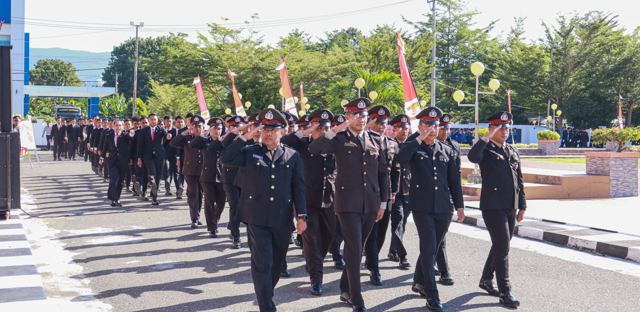 Jadi Momentum Penguatan Sinergi, Bupati Banggai Hadiri Upacara Bhayangkara ke-80