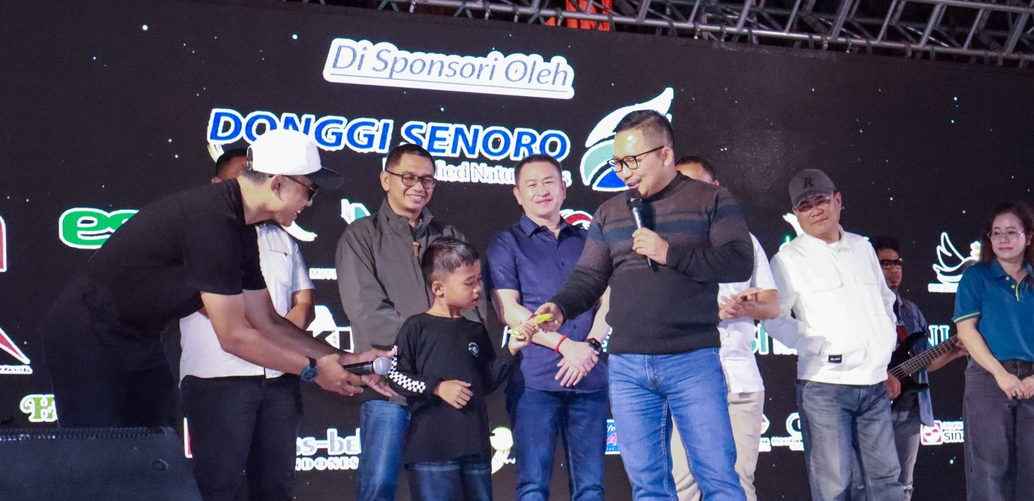 KONSER MUSIK DI PERAYAAN HUT KE-66 KABUPATEN BANGGAI SEDOT ANIMO MASYARAKAT
