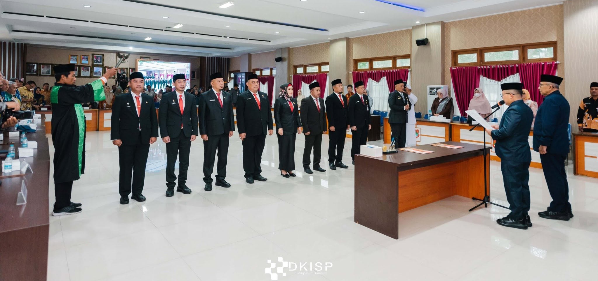 BUPATI BANGGAI LANTIK 9 PEJABAT PIMPINAN TINGGI PRATAMA ESELON II.B